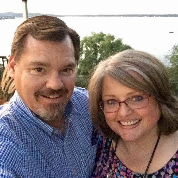 Meet your Posher, Amber - Picture 1 of 1